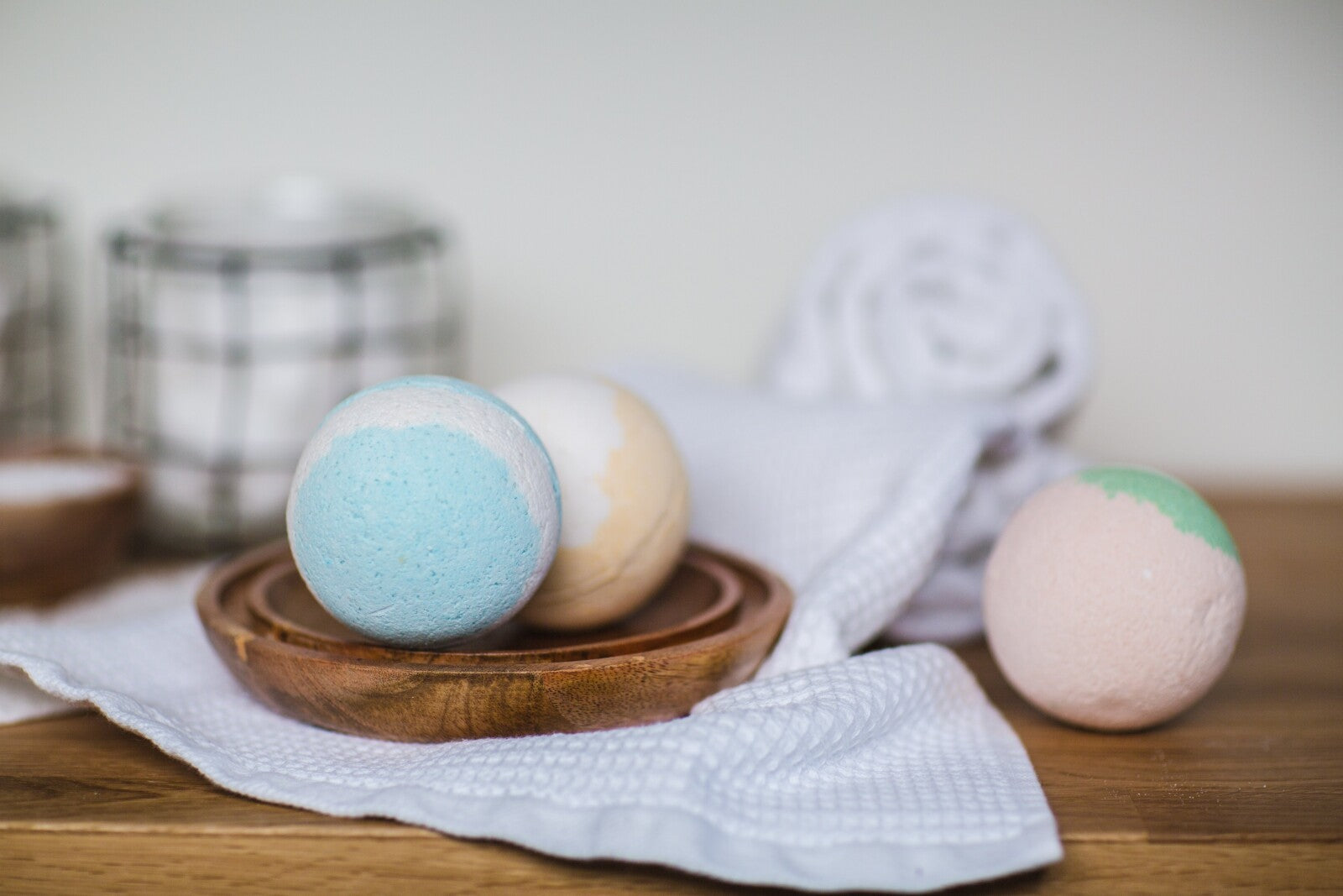 How To Make Bath Bombs At Home (Infographic)
